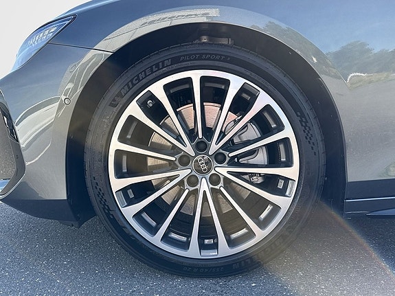 Audi A6 12 of 12
