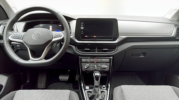 Volkswagen T-Cross 10 of 13