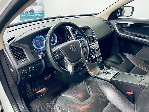Volvo XC60 6 of 15