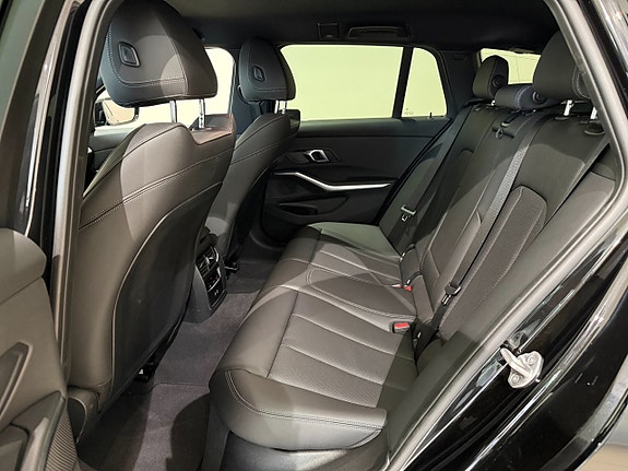 BMW 320d 8 of 11