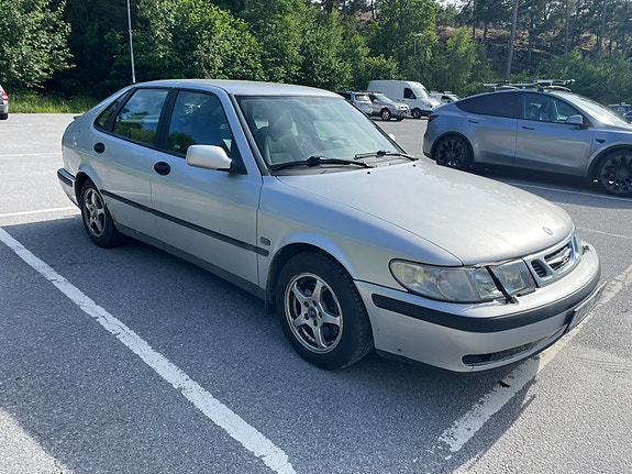 Saab 9-3 4 of 5