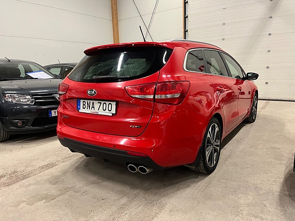 Kia Ceed 3 of 5