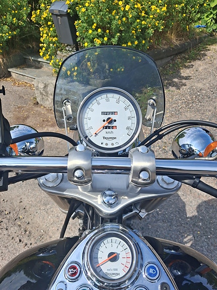 Triumph Speedmaster 865 Efi 6 of 6
