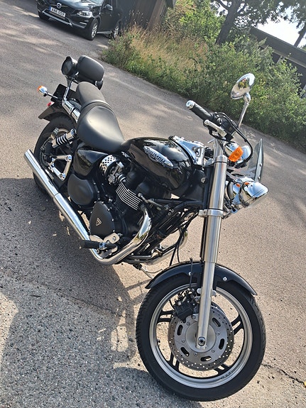 Triumph Speedmaster 865 Efi 3 of 6