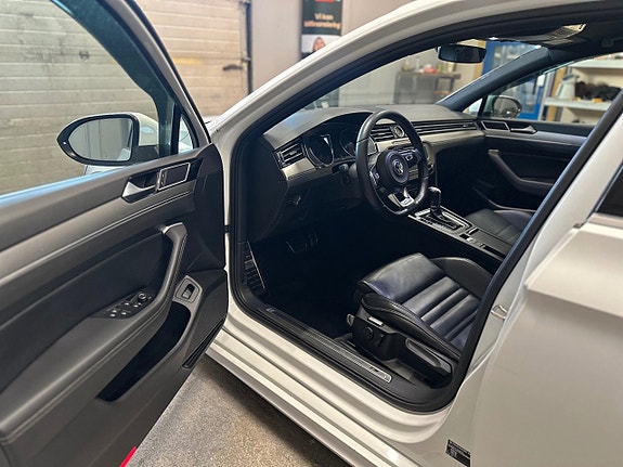 Volkswagen Passat 7 of 22
