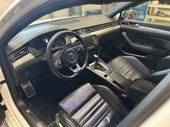 Volkswagen Passat 8 of 22