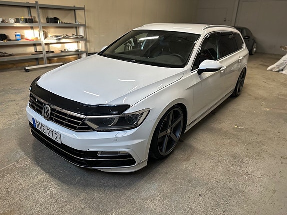 Volkswagen Passat 6 of 22