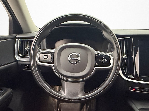 Volvo V60 15 of 30