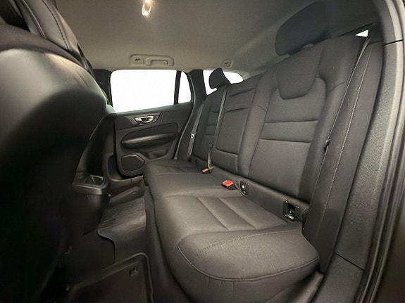Volvo V60 28 of 30