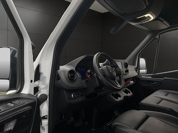 Mercedes-Benz Sprinter 317 16 of 30