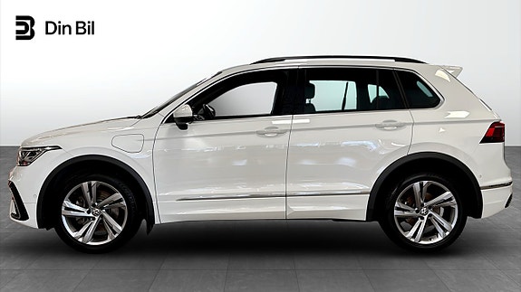 Volkswagen Tiguan 2 of 5