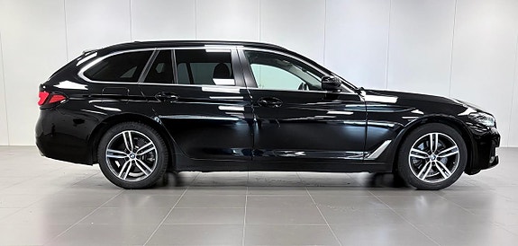 BMW 520d 4 of 5