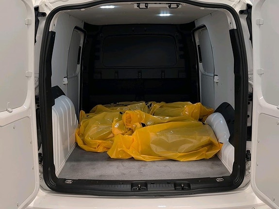 Volkswagen Caddy 16 of 16
