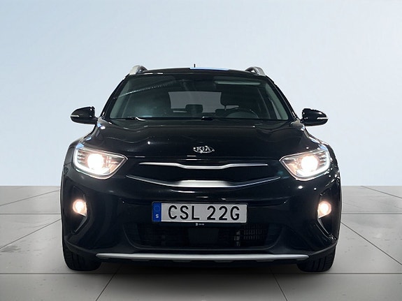 Kia Stonic 2 of 5
