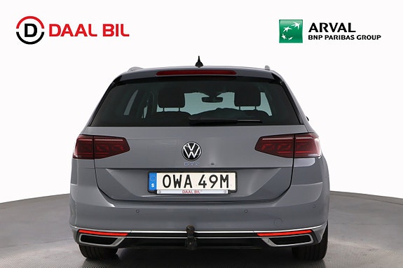Volkswagen Passat 7 of 27