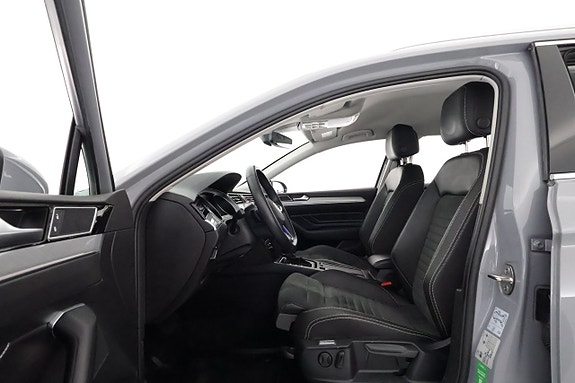 Volkswagen Passat 10 of 27