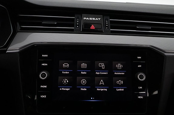 Volkswagen Passat 17 of 27