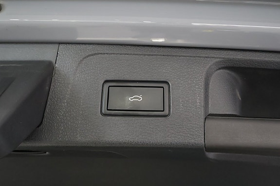Volkswagen Passat 27 of 27