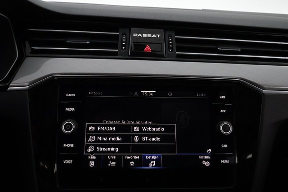 Volkswagen Passat 21 of 27