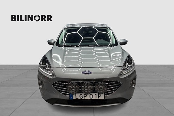 Ford Kuga 8 of 19
