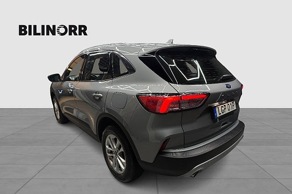 Ford Kuga 2 of 5