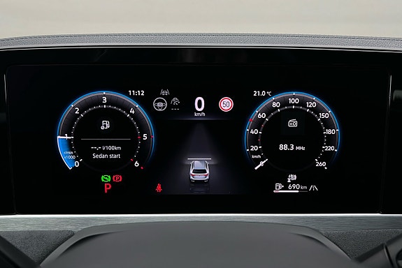 Volkswagen Passat 7 of 30
