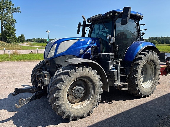 Traktor New Holland T7.210 Bluepower Autocommand 2018 5 of 5