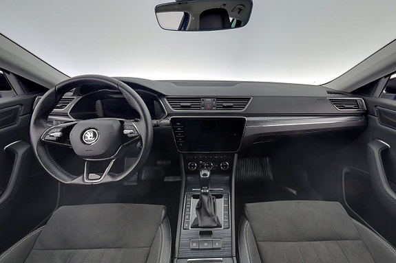 Skoda Superb 13 of 27
