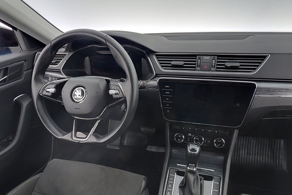 Skoda Superb 15 of 27