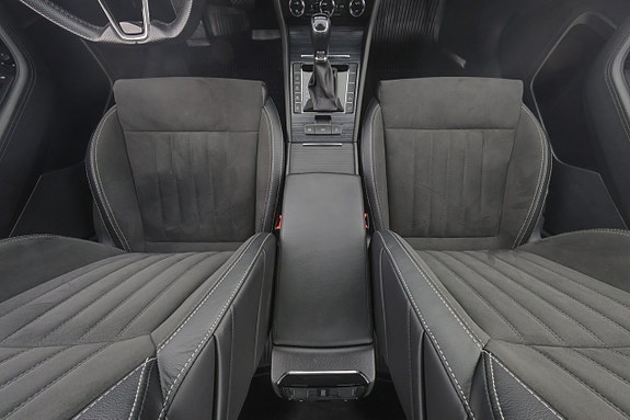 Skoda Superb 14 of 27