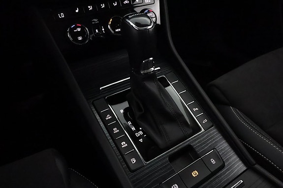 Skoda Superb 24 of 27