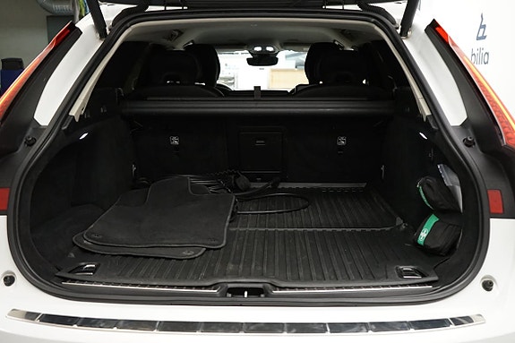 Volvo V90 7 of 17