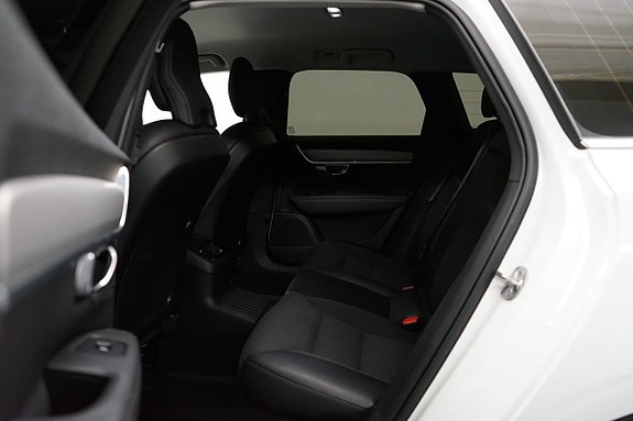 Volvo V90 6 of 17