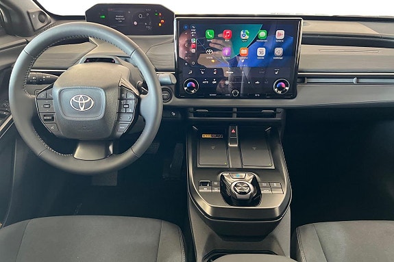 Toyota C-HR 8 of 21