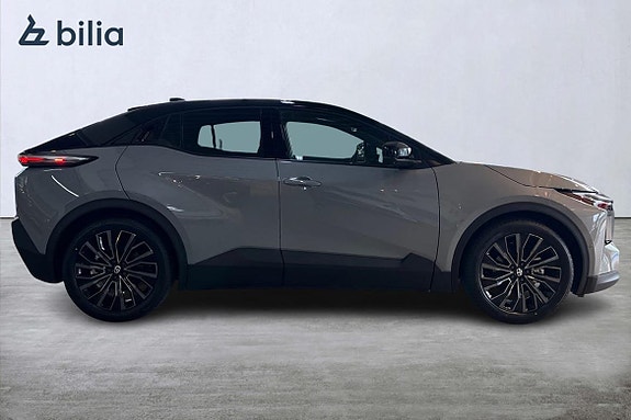Toyota C-HR 16 of 21