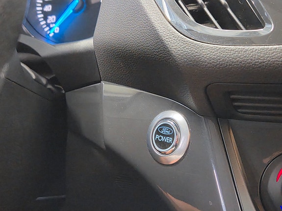 Ford Kuga 16 of 22