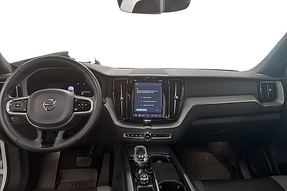 Volvo XC60 3 of 5