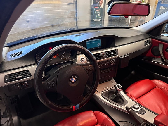 BMW 318d 10 of 19