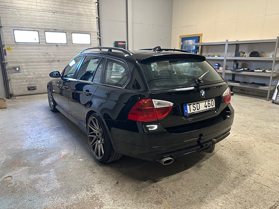 BMW 318d 5 of 5