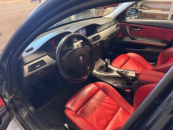 BMW 318d 8 of 19