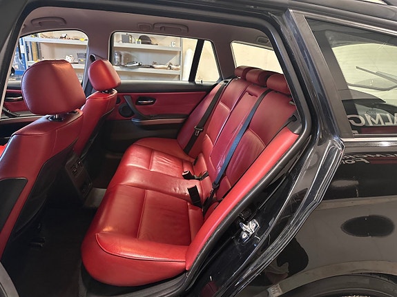 BMW 318d 12 of 19