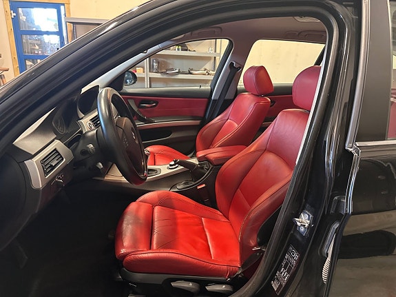 BMW 318d 9 of 19