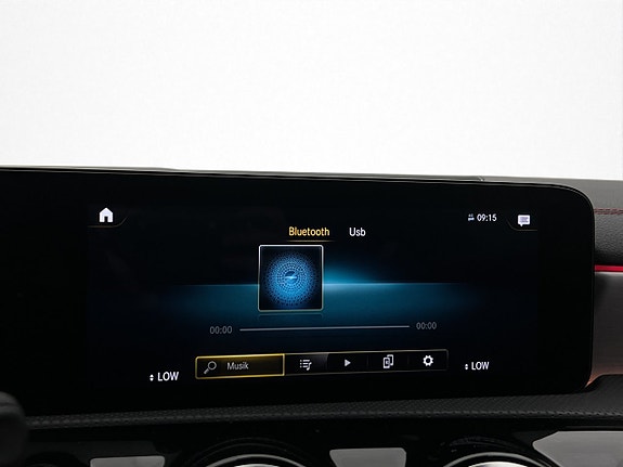 Mercedes-Benz CLA200 22 of 30
