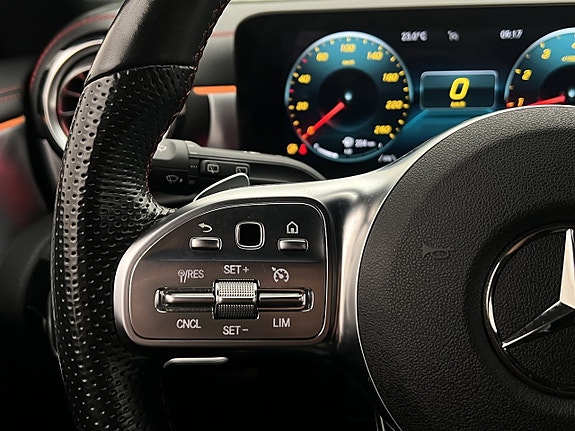 Mercedes-Benz CLA200 16 of 30