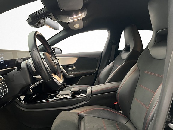 Mercedes-Benz CLA200 12 of 30