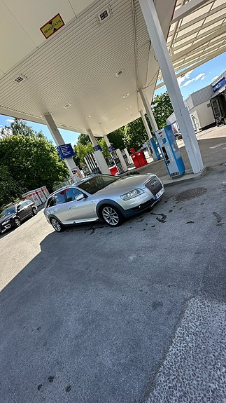 Audi A6 allroad 7 of 12