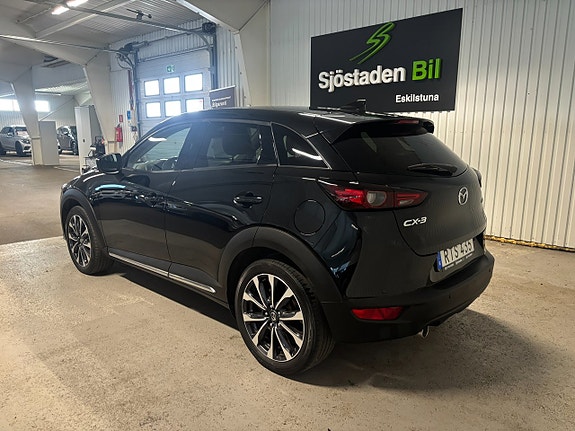 Mazda CX-3 3 of 5