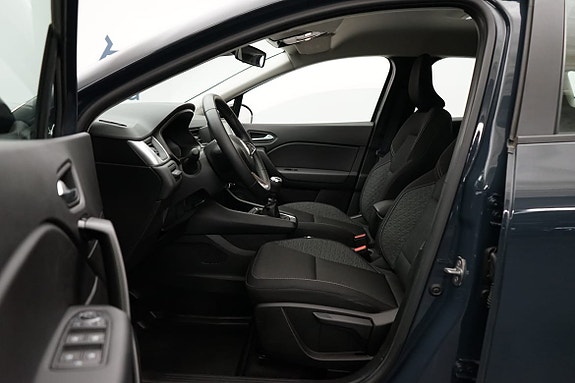 Renault Captur 5 of 5