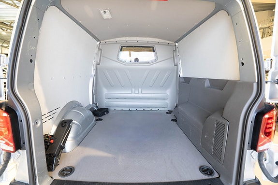 Volkswagen Transporter 11 of 22
