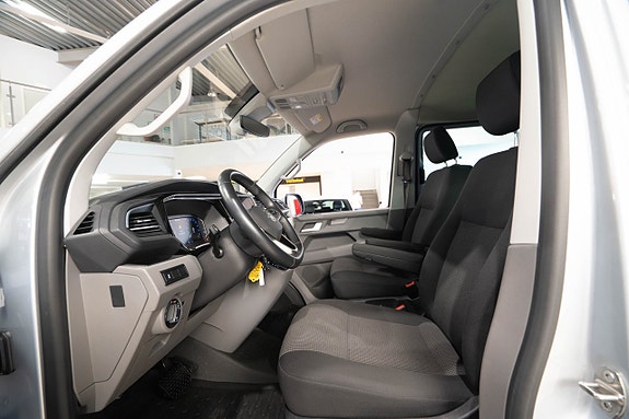 Volkswagen Transporter 19 of 22
